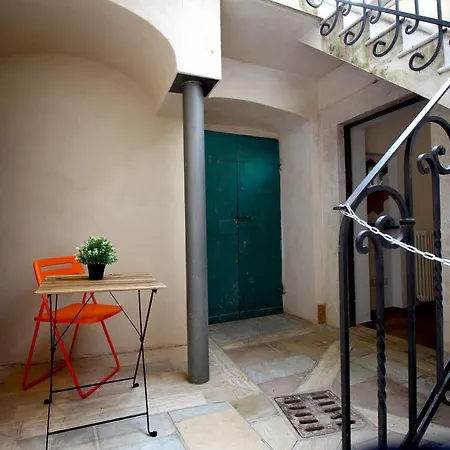 Bed & Breakfast Castle House *